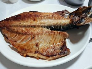 安東名物・塩サバ