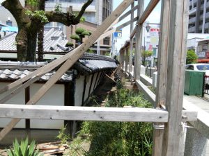 大阪北部地震・茨木市茨木神社倒壊①