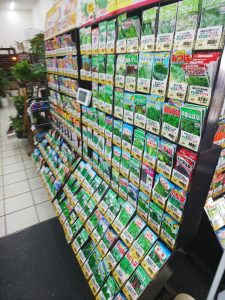 島忠HOMES(ホームズ)寝屋川店・種子コーナー