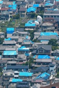地震発生一週間後の茨木市の航空写真