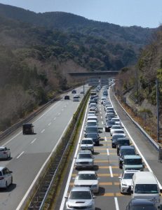 5㎞の渋滞となった伊勢道