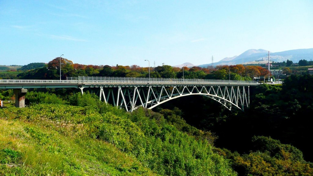 崩落前の阿蘇大橋